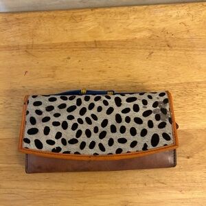 Soruka recycled leather wallet